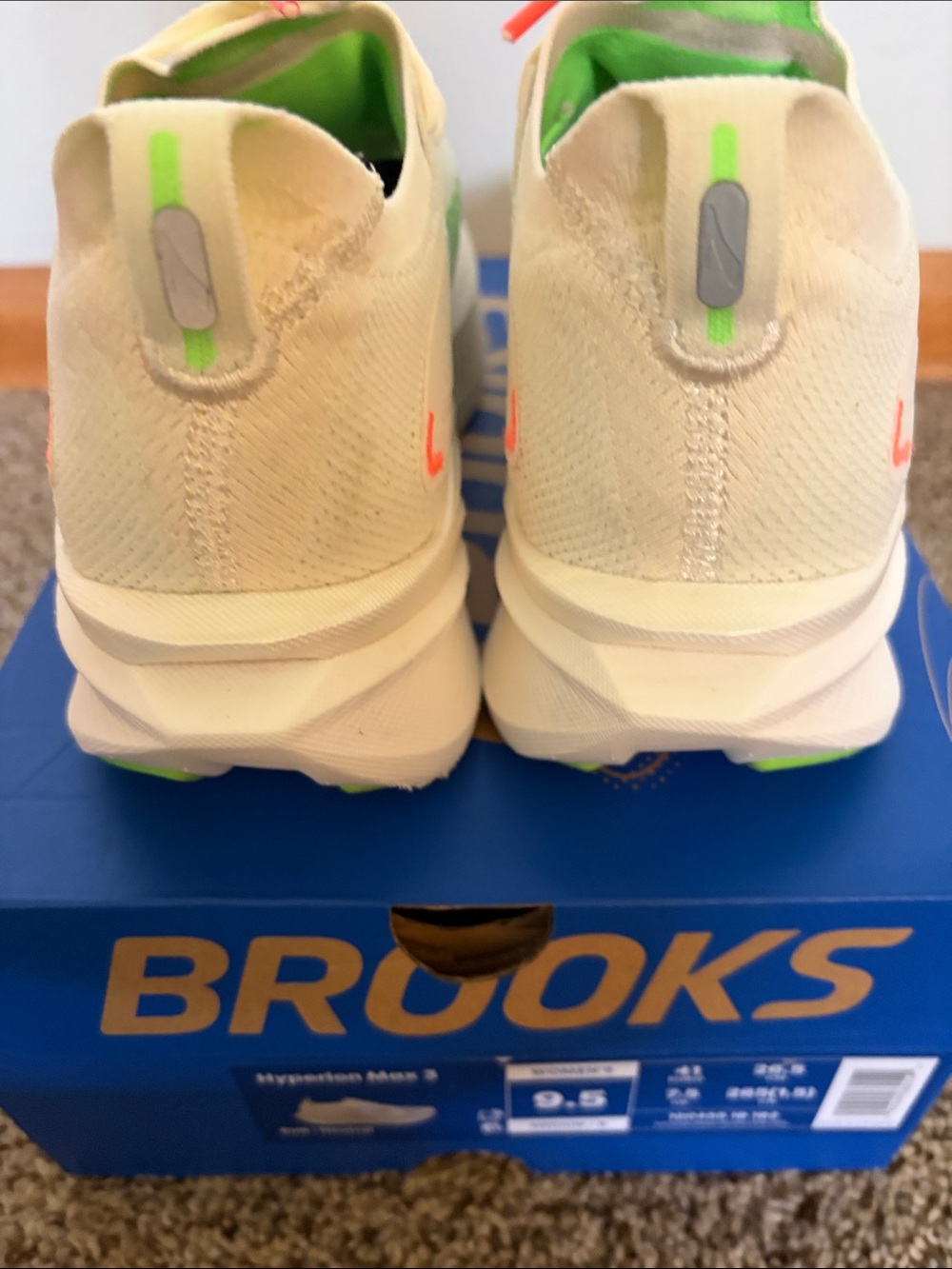Brooks Hyperion Max 3-Women's size 9.5-Coconut-Green Gecko-Pink Clay - Picture 5 of 16